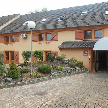 Mondhotel Chelles Экстерьер фото